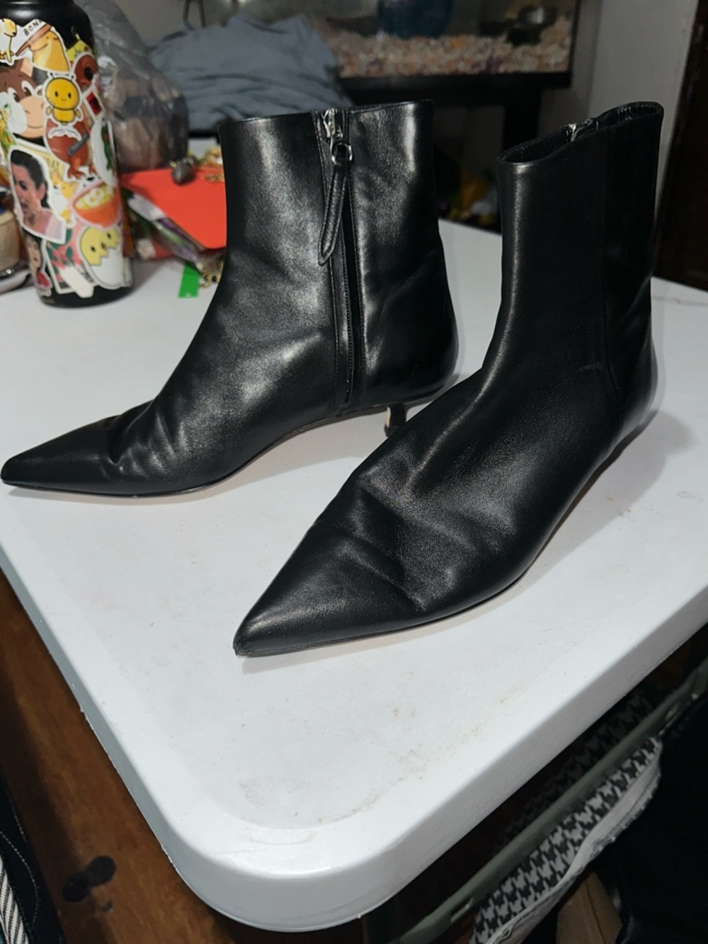 Aeyde Black Pointed Toe Leather Ankle Boots